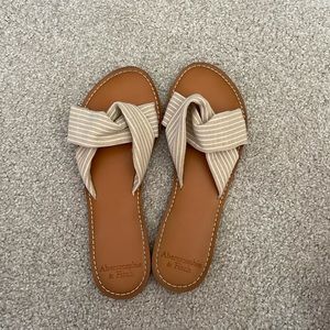 Abercrombie slip on sandals size 7/8